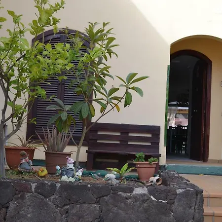 Tenerife Sur, Апартаменты *